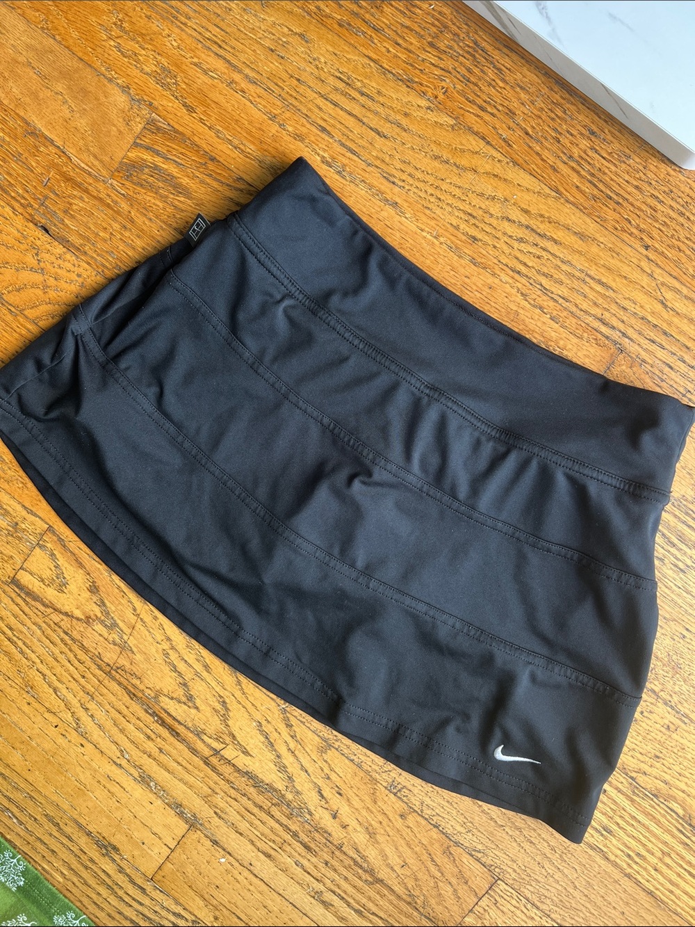 Nike Black Dri-FIT Athletic Skort with White Logo size Small
